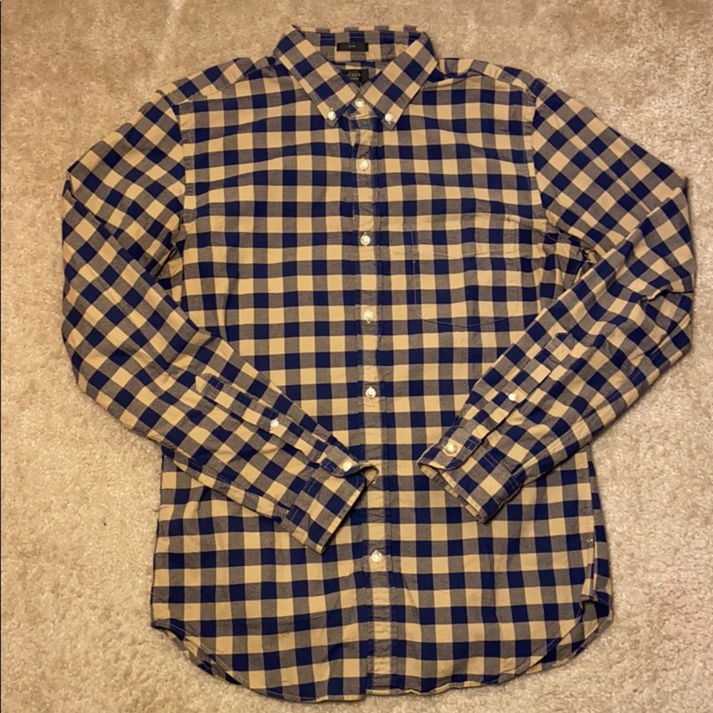 J.CREW OXFORD plaid button down!